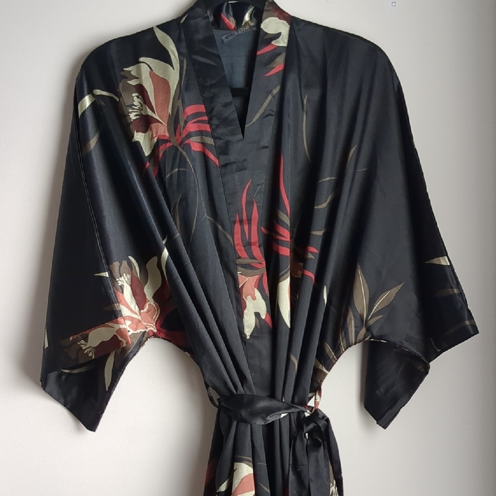 Floral Black Kimono Short Robe